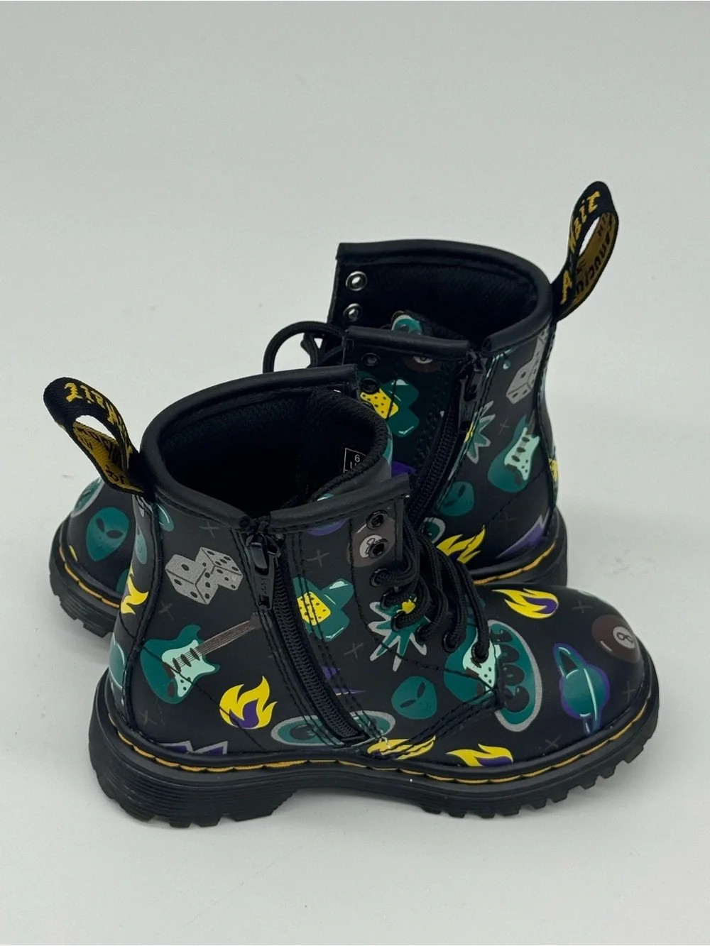Dr Marten Junior 1460 Sticker Print Lace Up Size 7 Toddler New without box